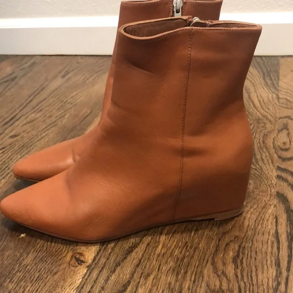 AQUATALIA Palmer women pointed ankle hidden wedge boots color tan FITS LIKE sz 9 - Picture 4 of 14